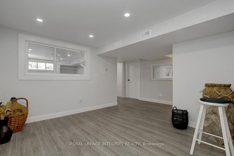 Photo 34 at 3 Palomino Drive, Bridlewood, Kanata