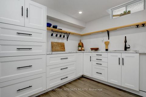 Photo 37 at 3 Palomino Drive, Bridlewood, Kanata