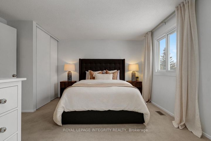 Photo 25 at 318 Dalehurst Drive, Nepean (Tanglewood), Ottawa