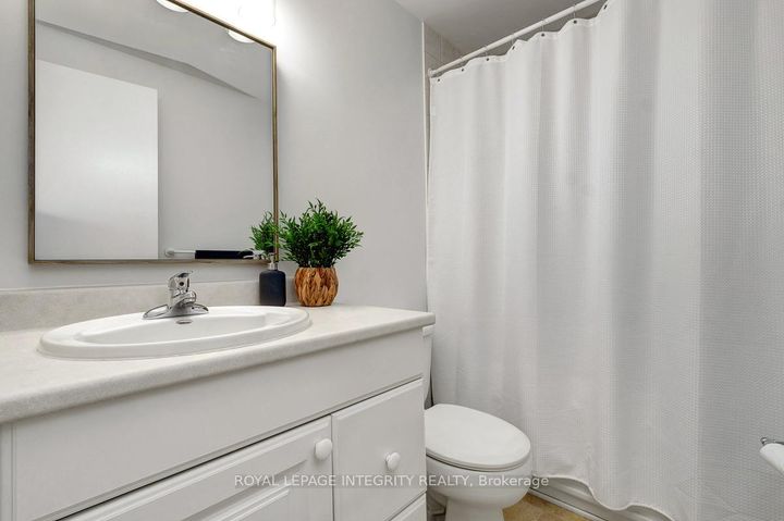 Photo 29 at 318 Dalehurst Drive, Nepean (Tanglewood), Ottawa