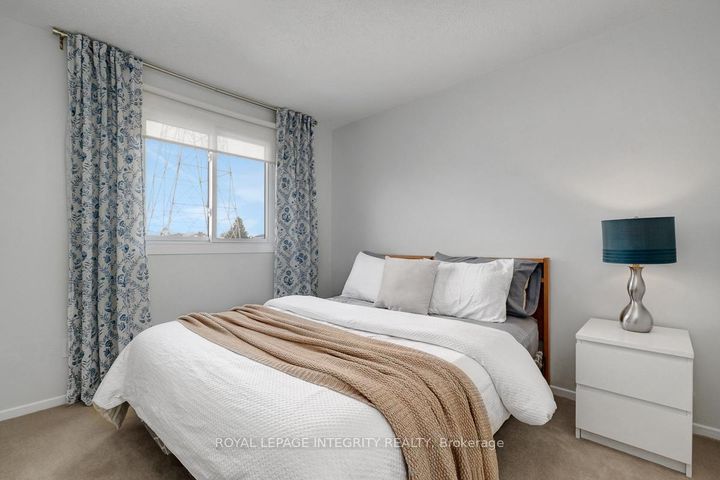 Photo 30 at 318 Dalehurst Drive, Nepean (Tanglewood), Ottawa