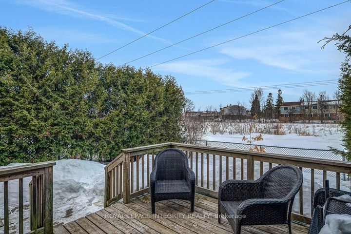 Photo 37 at 318 Dalehurst Drive, Nepean (Tanglewood), Ottawa