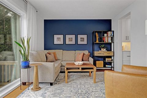 Photo 11 at 318 Dalehurst Drive, Nepean (Tanglewood), Ottawa