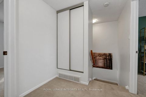 Photo 24 at 318 Dalehurst Drive, Nepean (Tanglewood), Ottawa