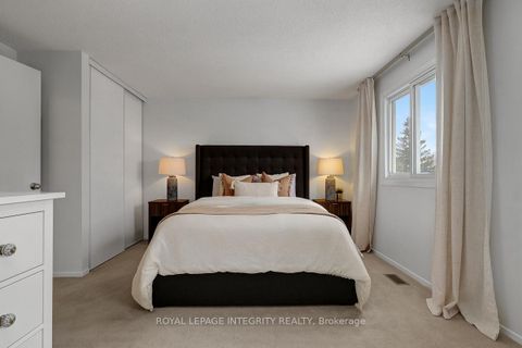 Photo 25 at 318 Dalehurst Drive, Nepean (Tanglewood), Ottawa