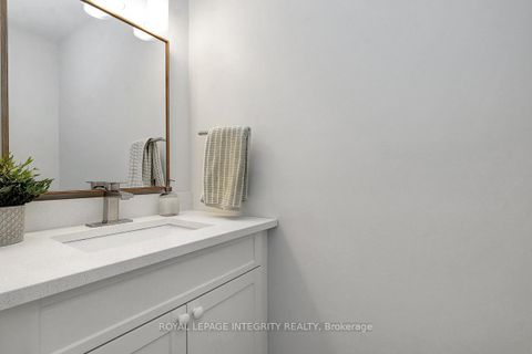 Photo 33 at 318 Dalehurst Drive, Nepean (Tanglewood), Ottawa