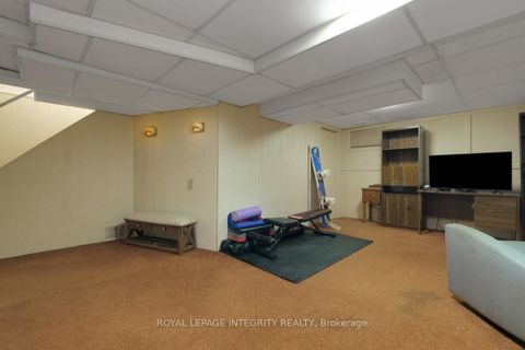 Photo 34 at 318 Dalehurst Drive, Nepean (Tanglewood), Ottawa