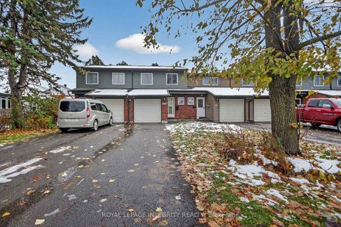 Photo 1 at 36 - 1867 Simard Drive, Chateauneuf, Orleans