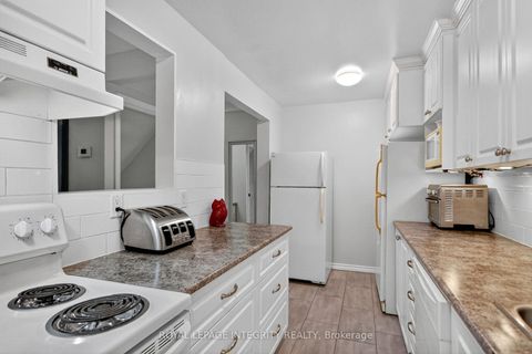 Photo 9 at 36 - 1867 Simard Drive, Chateauneuf, Orleans