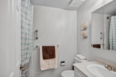 Photo 11 at 36 - 1867 Simard Drive, Chateauneuf, Orleans