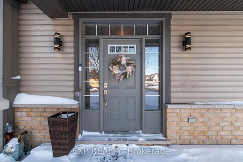 Photo 1 at 601 Rosehill Avenue, Stittsville (North), Stittsville
