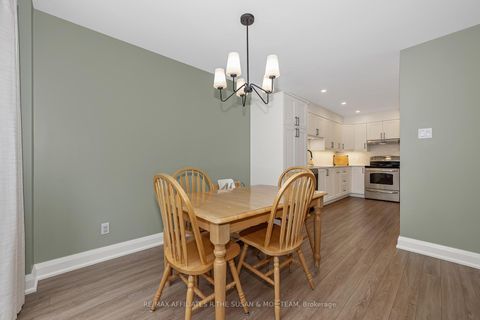 Photo 6 at 59 Birchbank Crescent, Bridlewood, Kanata