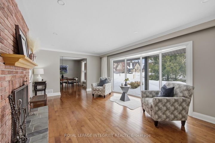 Photo 8 at 8 Smugglers Court, Nepean (Arlington Woods), Ottawa