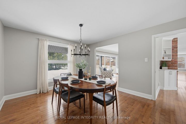 Photo 9 at 8 Smugglers Court, Nepean (Arlington Woods), Ottawa