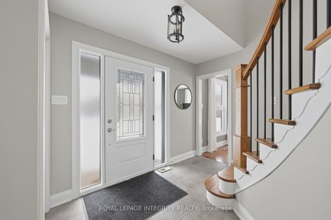 Photo 2 at 8 Smugglers Court, Nepean (Arlington Woods), Ottawa