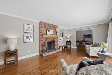 Photo 7 at 8 Smugglers Court, Nepean (Arlington Woods), Ottawa