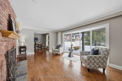 Photo 8 at 8 Smugglers Court, Nepean (Arlington Woods), Ottawa