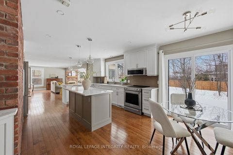 Photo 10 at 8 Smugglers Court, Nepean (Arlington Woods), Ottawa