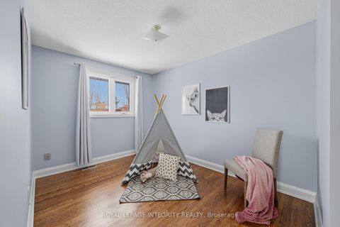 Photo 30 at 8 Smugglers Court, Nepean (Arlington Woods), Ottawa