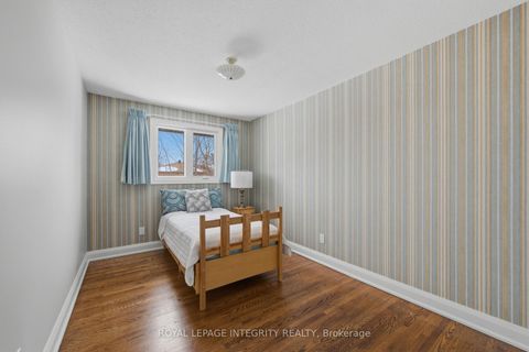 Photo 32 at 8 Smugglers Court, Nepean (Arlington Woods), Ottawa