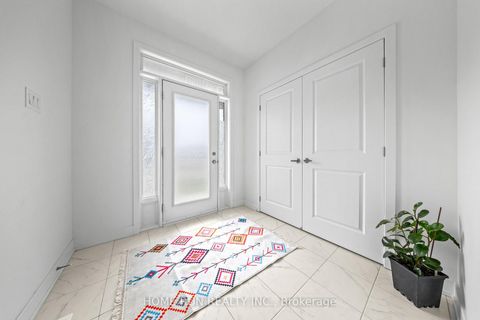 Photo 2 at 909 Beckton Heights, Stittsville (South), Stittsville