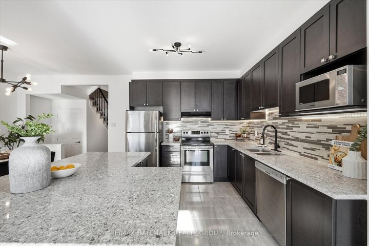Photo 7 at 130 Umbra Place, Nepean (Half Moon Bay), Ottawa