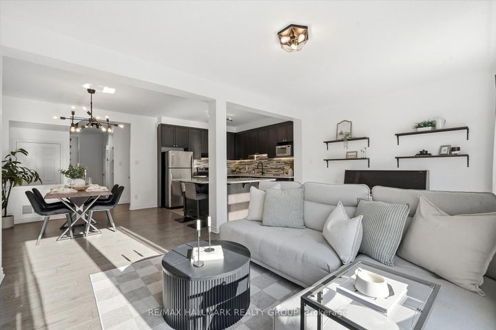 Photo 11 at 130 Umbra Place, Nepean (Half Moon Bay), Ottawa