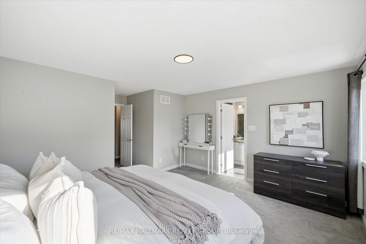 Photo 15 at 130 Umbra Place, Nepean (Half Moon Bay), Ottawa