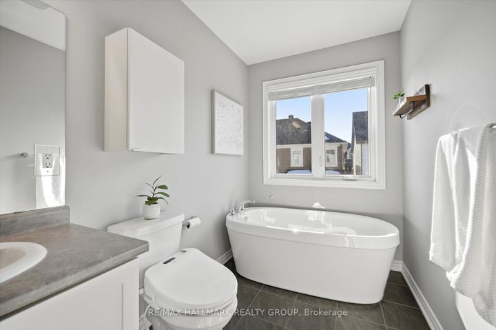Photo 17 at 130 Umbra Place, Nepean (Half Moon Bay), Ottawa