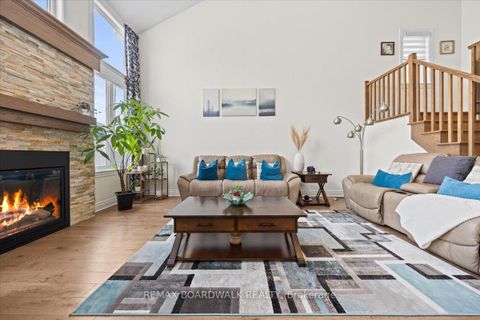 Photo 12 at 330 Bobolink Ridge, Emerald Meadows/Trailwest, Kanata