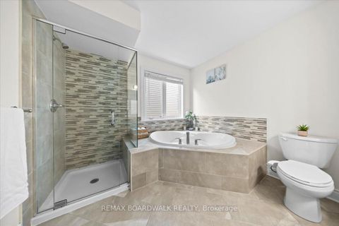 Photo 30 at 330 Bobolink Ridge, Emerald Meadows/Trailwest, Kanata