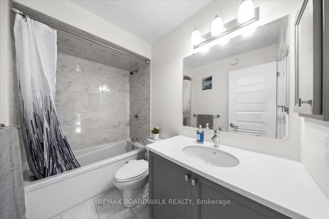 Photo 34 at 330 Bobolink Ridge, Emerald Meadows/Trailwest, Kanata