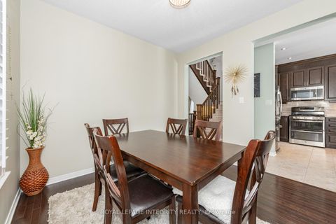 Photo 7 at 528 Rouncey Road, Emerald Meadows/Trailwest, Kanata