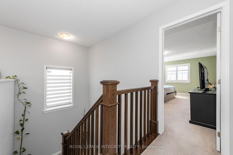 Photo 22 at 528 Rouncey Road, Emerald Meadows/Trailwest, Kanata