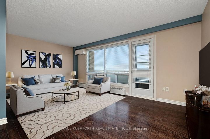 Photo 2 at 518 - 20 Chesterton Drive, Nepean (Borden Farm/Stewart Farm/Carleton Heights/Parkwood Hills), Ottawa