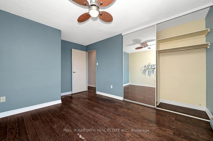 Photo 16 at 518 - 20 Chesterton Drive, Nepean (Borden Farm/Stewart Farm/Carleton Heights/Parkwood Hills), Ottawa