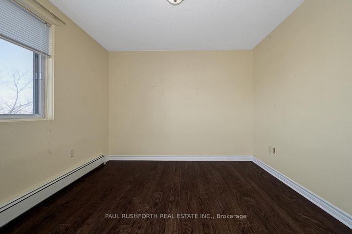 Photo 19 at 518 - 20 Chesterton Drive, Nepean (Borden Farm/Stewart Farm/Carleton Heights/Parkwood Hills), Ottawa