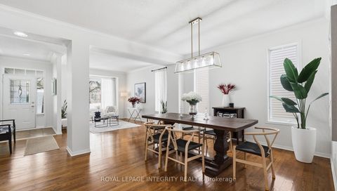 Photo 9 at 20 FARMFIELD Crescent, Emerald Meadows/Trailwest, Kanata