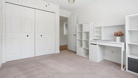 Photo 34 at 20 FARMFIELD Crescent, Emerald Meadows/Trailwest, Kanata