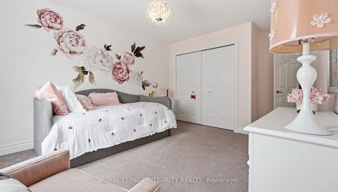 Photo 36 at 20 FARMFIELD Crescent, Emerald Meadows/Trailwest, Kanata