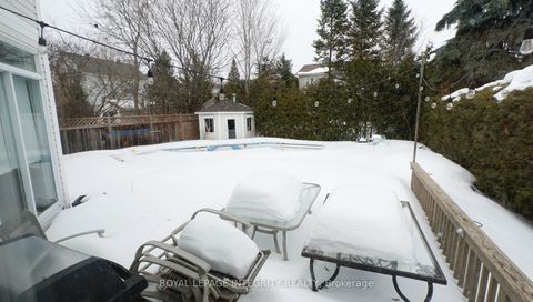 Photo 45 at 20 FARMFIELD Crescent, Emerald Meadows/Trailwest, Kanata