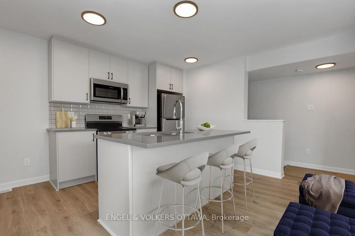 Photo 9 at 12 - 801 Glenroy Gilbert Drive, Nepean (Strandherd), Ottawa