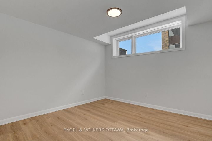 Photo 23 at 12 - 801 Glenroy Gilbert Drive, Nepean (Strandherd), Ottawa