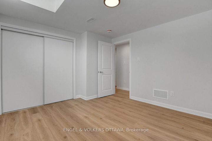 Photo 25 at 12 - 801 Glenroy Gilbert Drive, Nepean (Strandherd), Ottawa