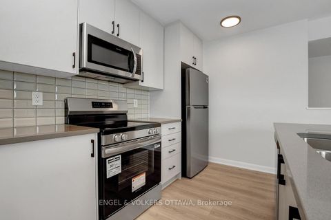 Photo 8 at 12 - 801 Glenroy Gilbert Drive, Nepean (Strandherd), Ottawa