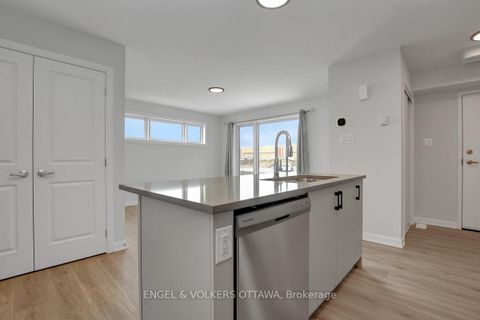 Photo 12 at 12 - 801 Glenroy Gilbert Drive, Nepean (Strandherd), Ottawa