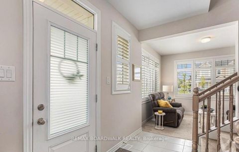 Photo 2 at 741 DERREEN Avenue, Stittsville (North), Stittsville