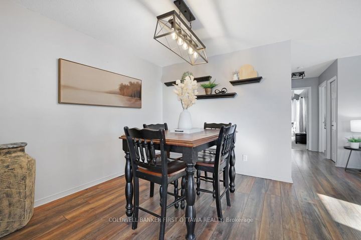 Photo 13 at 37 Boulder Way, Nepean (Longfields), Ottawa