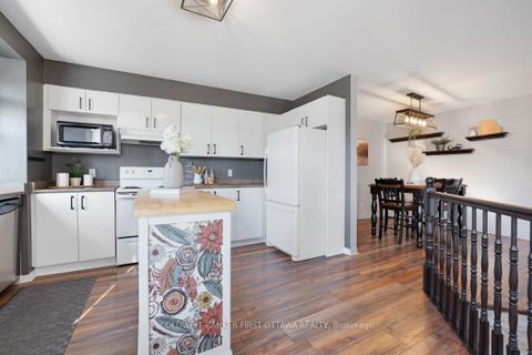 Photo 11 at 37 Boulder Way, Nepean (Longfields), Ottawa