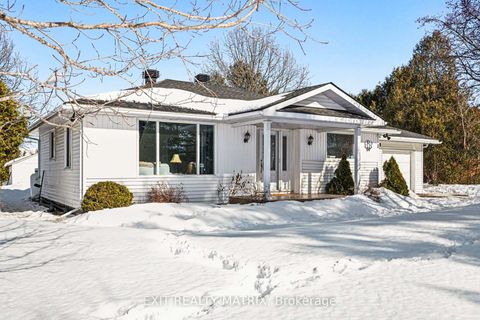 Photo 2 at 528 Keatley Road, Kinburn, Carp